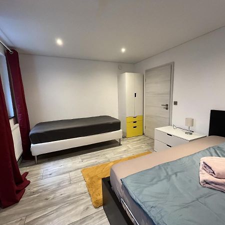 90 M2 Appartment With 2 Bedrooms, Terrace And Garden Bad Friedrichshall Bagian luar foto